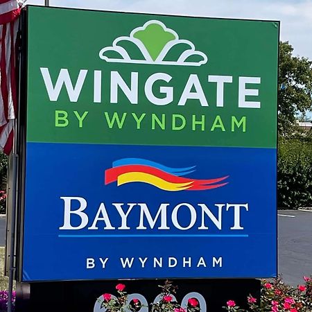 Wingate By Wyndham Dayton North Hotel Buitenkant foto