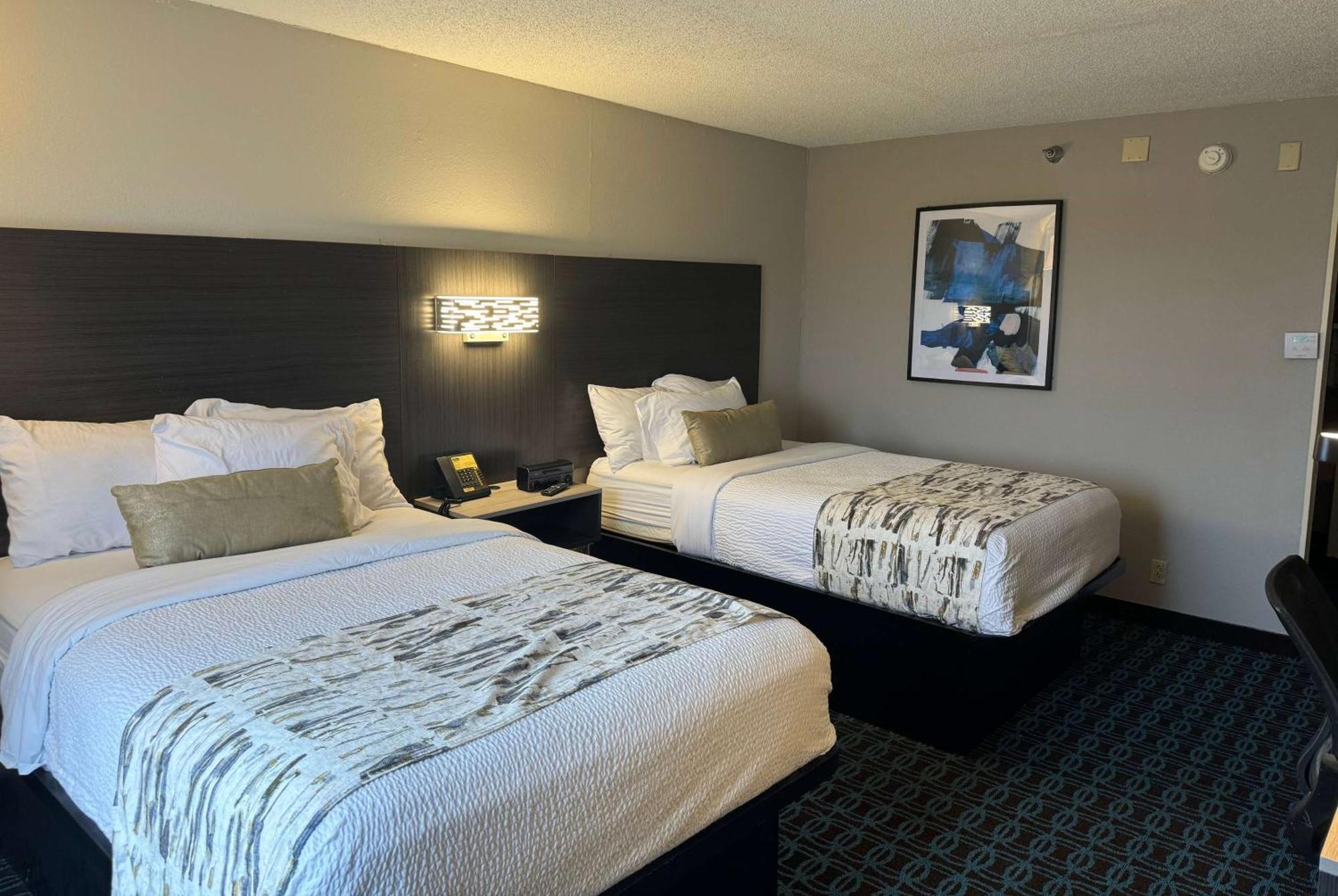 Wingate By Wyndham Dayton North Hotel Buitenkant foto